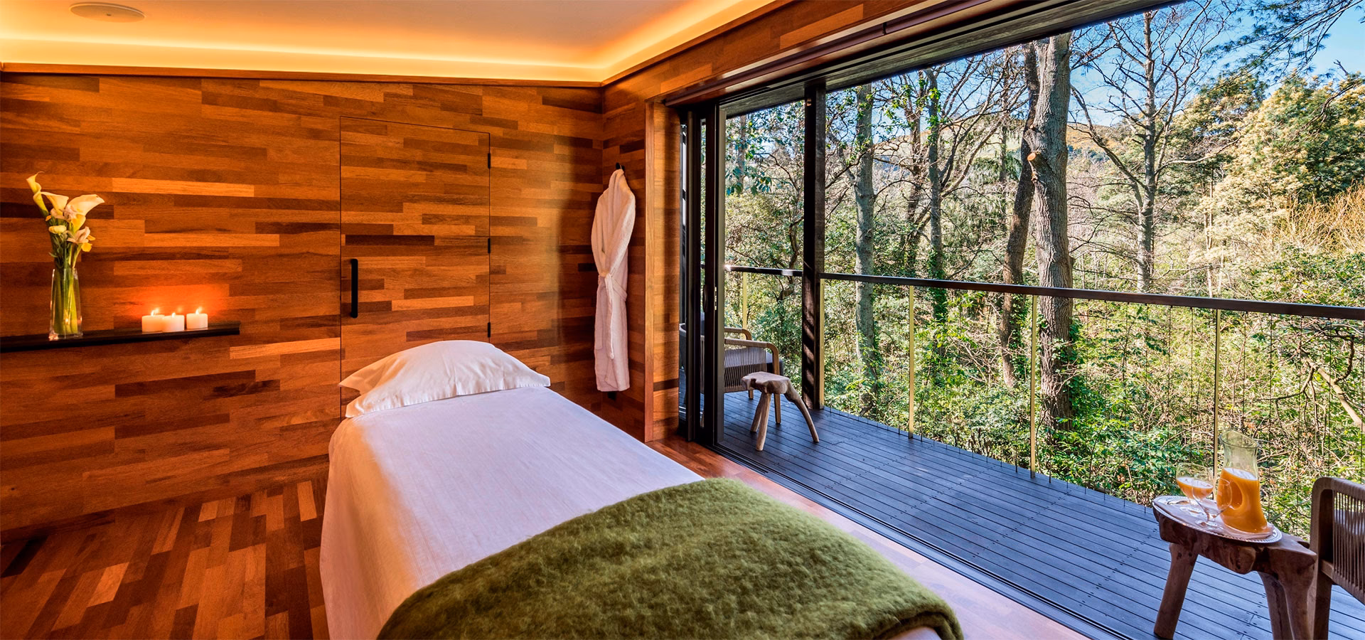 Where is Lumiere Akaroa day spa located?