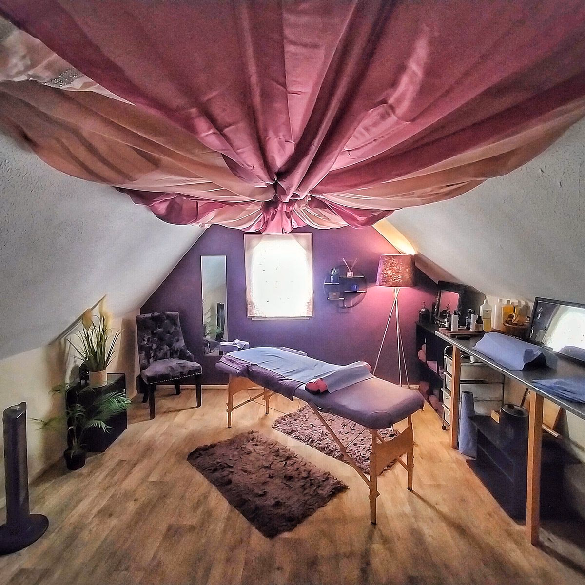 How long is a massage at Ashford back & Wellness Centre?