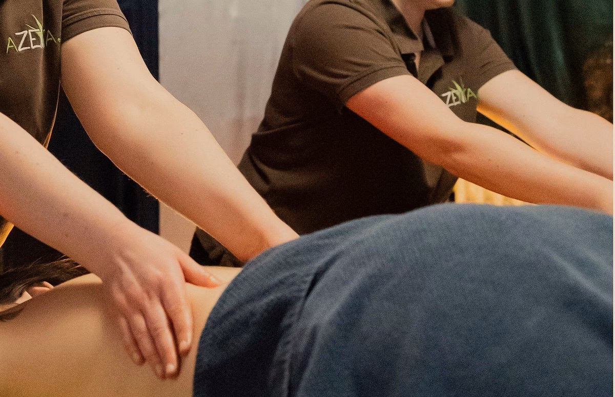 Qui sont les spécialistes du maquillage semi permanent chez azenia ?