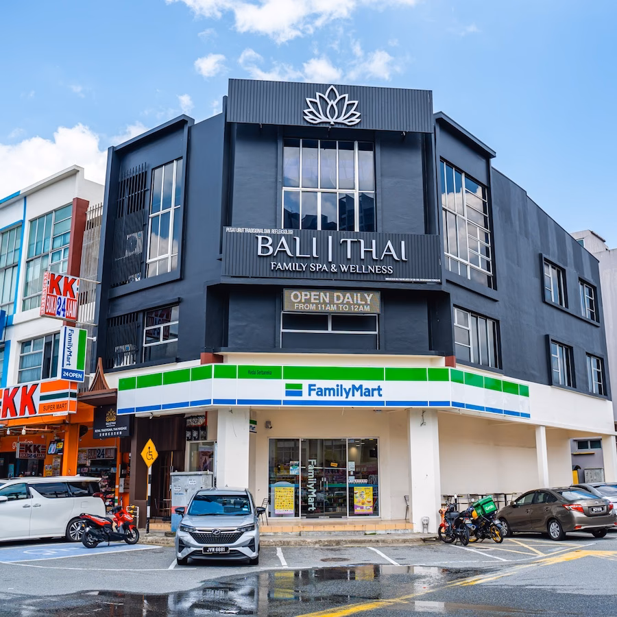 What is a deep tissue massage in Indonesia?