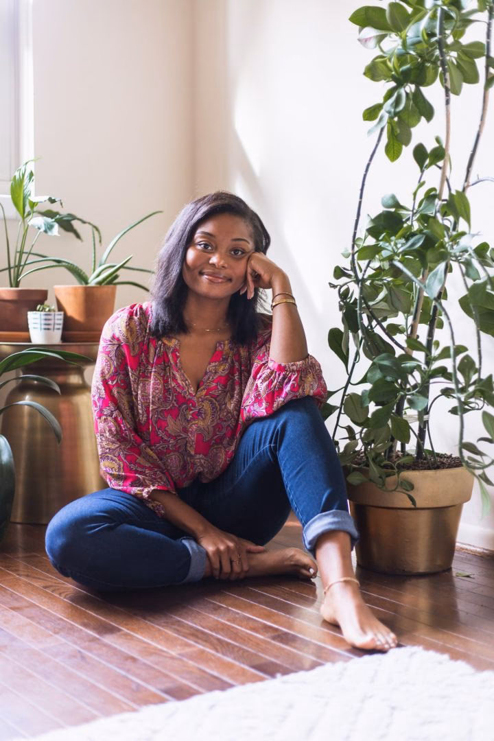 Comment puis-je contacter Camille?