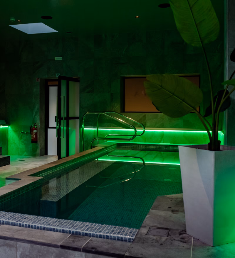 Quels services propose le spa à Mouscron ?