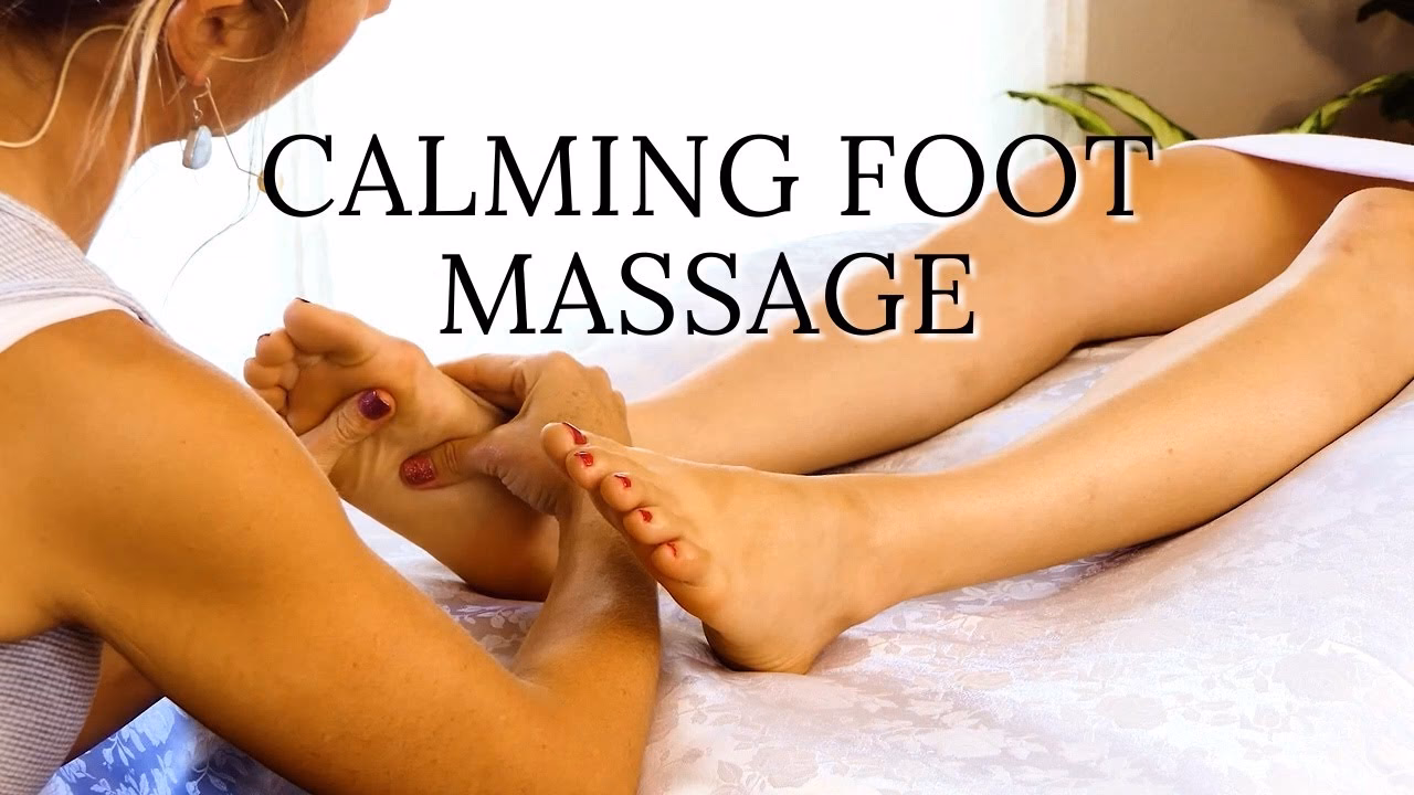 How do you give a foot massage?