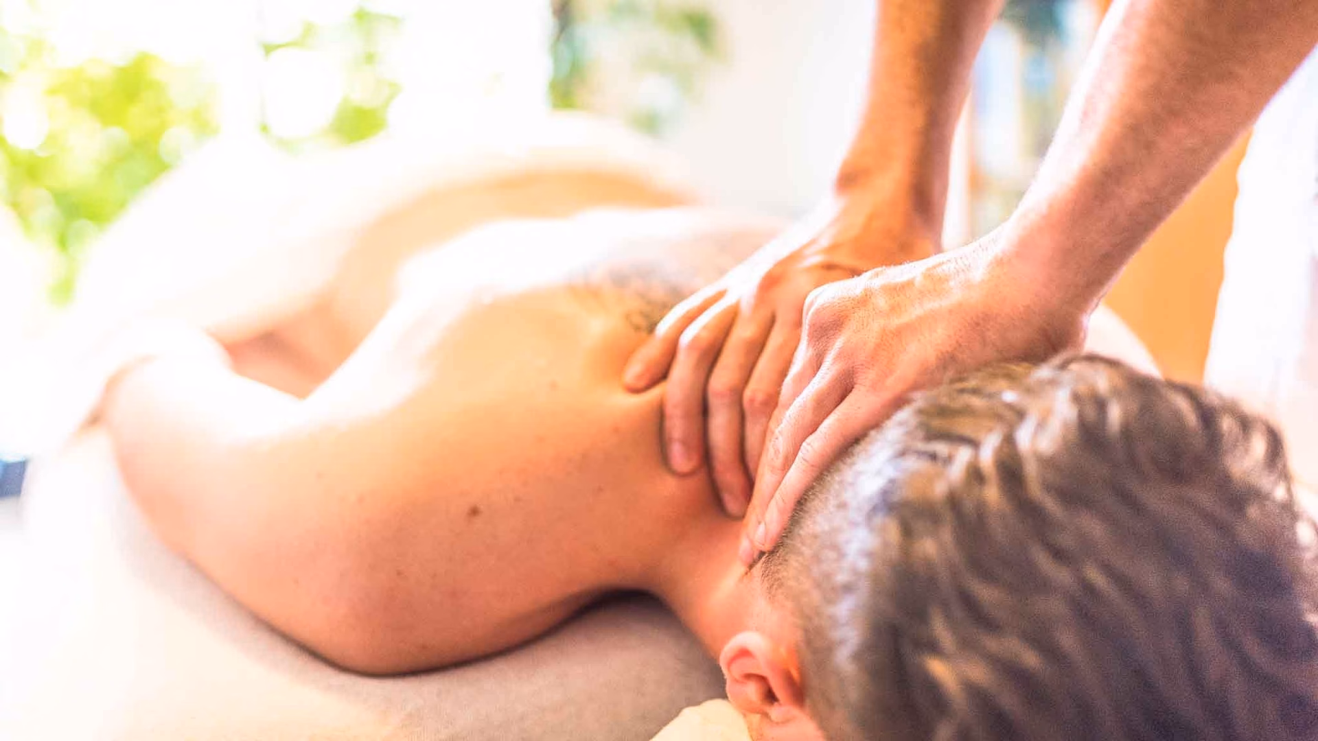 Quelles connaissances doivent avoir un masseur sportif?