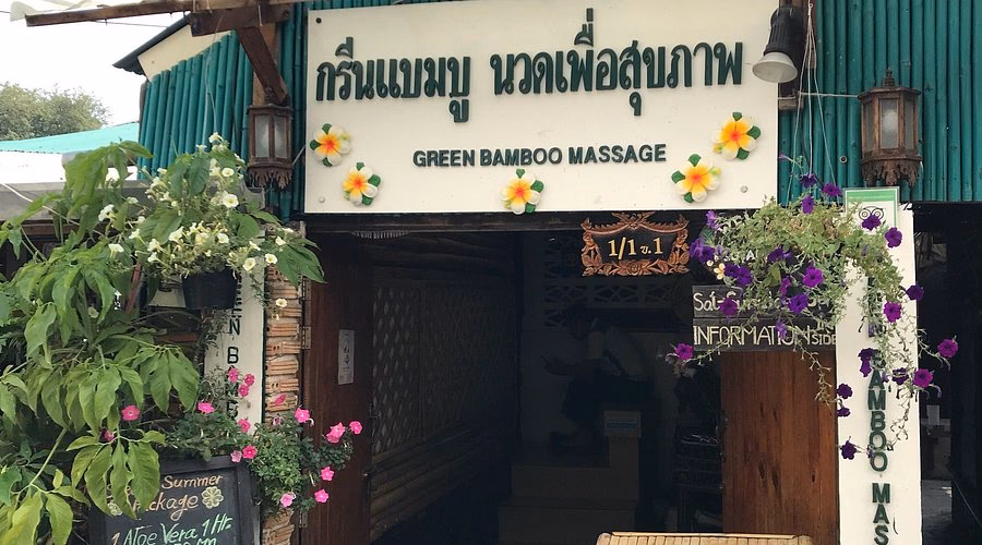 What are the benefits of Thai massage in Chiang Mai?