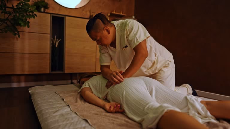 Quelles huiles sont utilisées dans un massage ayurvédique?