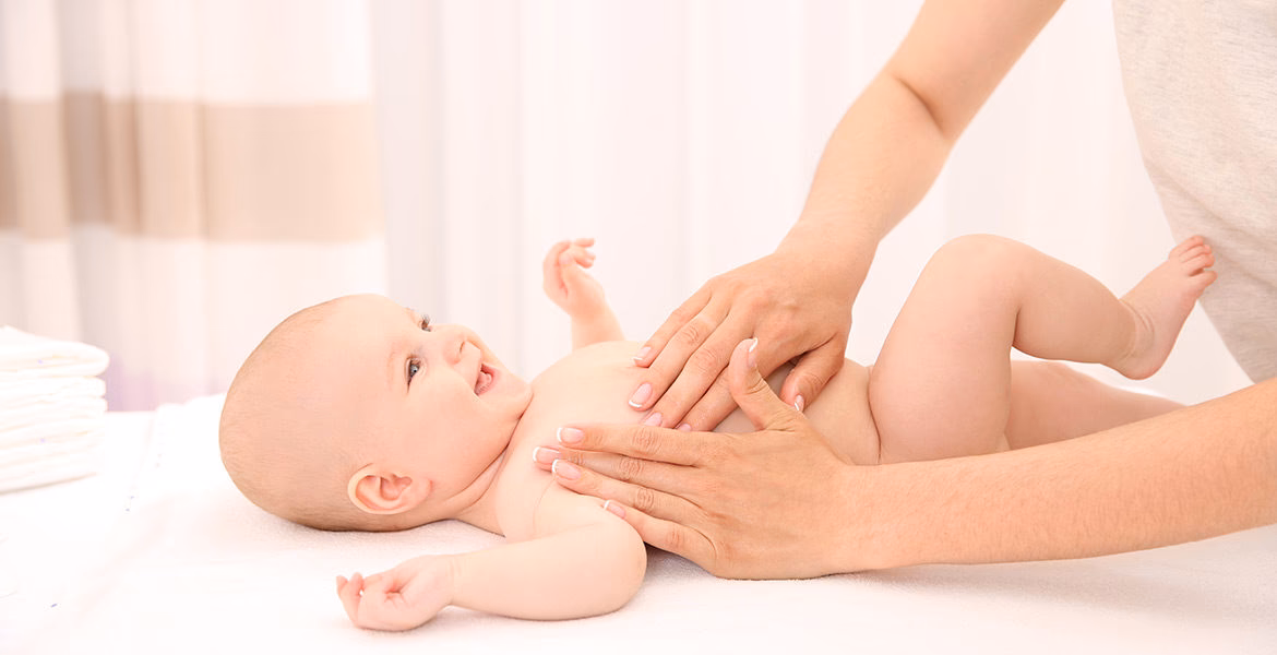 Comment savoir si mon bébé apprécie le massage ?