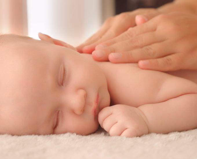 Comment faire un bon massage pour bébé ?