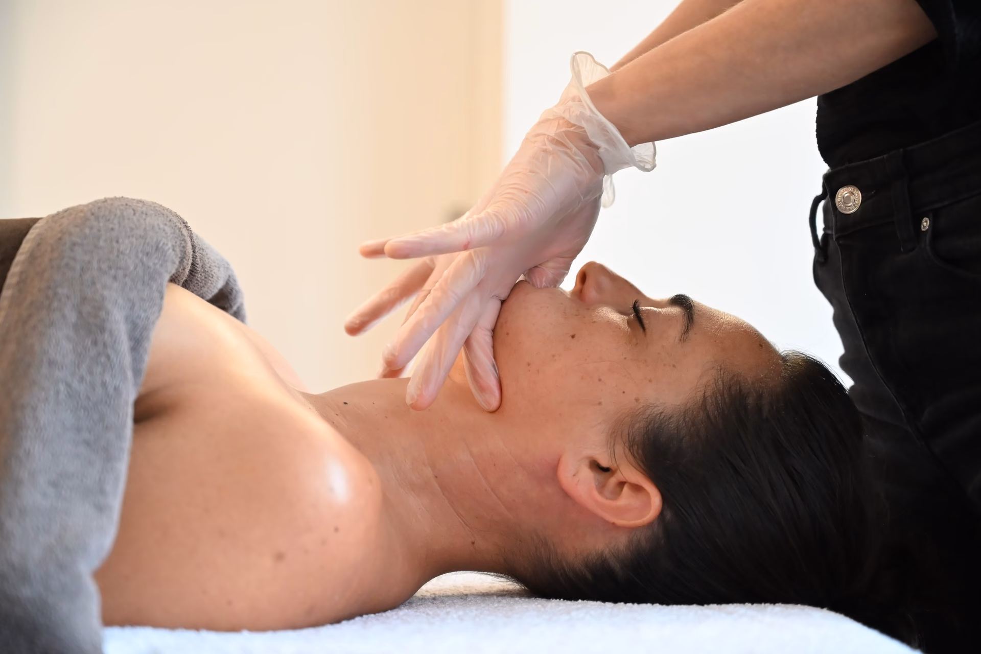 Quels services propose le salon de coiffure à Biarritz ?