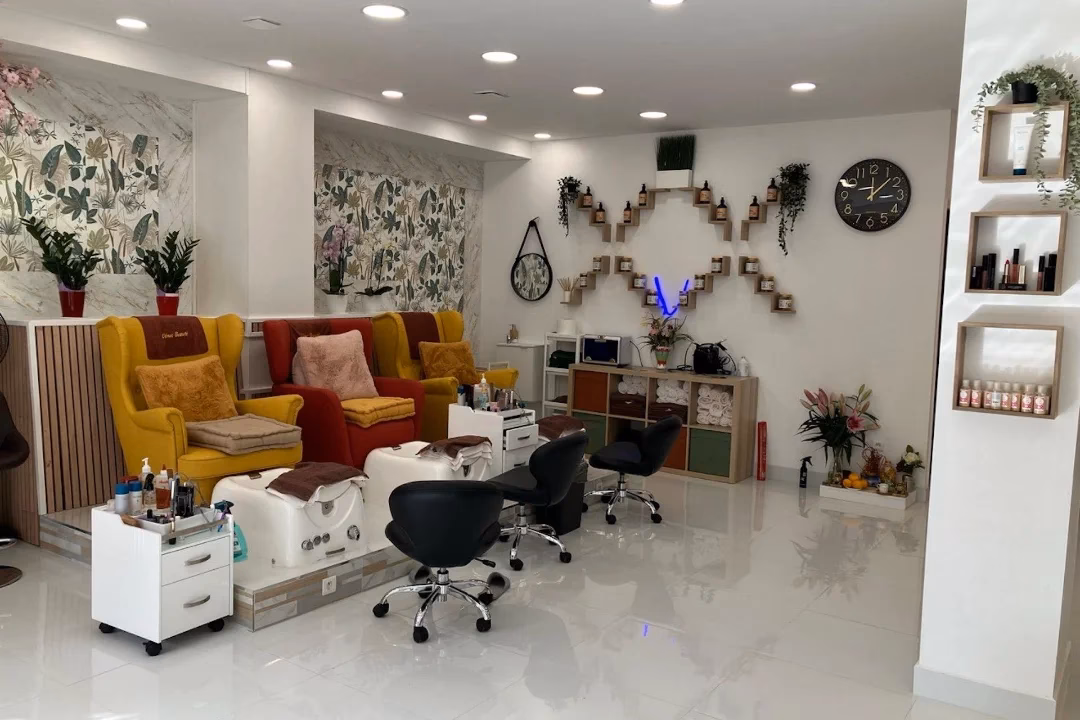 Comment puis-je me rendre à Fontenay-sous-Bois en train?