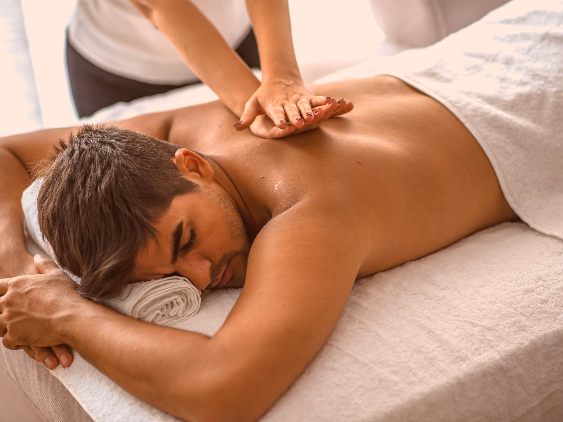 How to book a massage in China?
