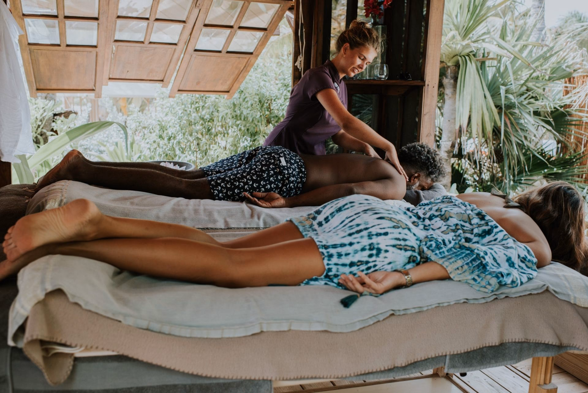 Where is the Atabei spa located in Curaçao?