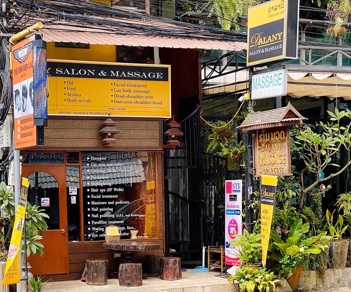 How much does a Lao massage cost?