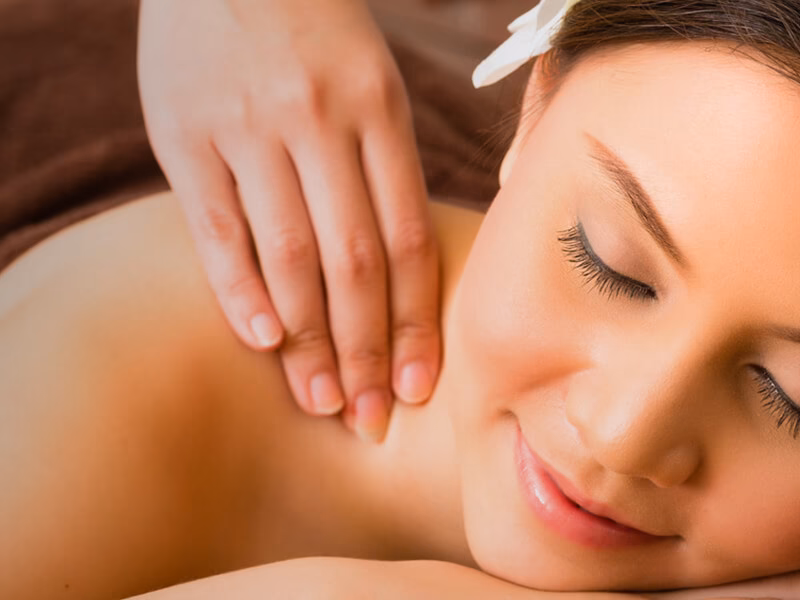 Comment réserver un hébergement gratuitement à Neuville-en-Ferrain ?