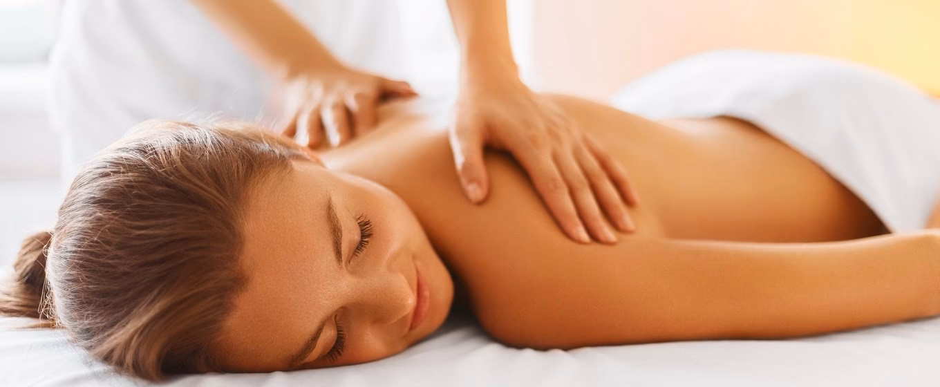 What are people saying about massage near Sintra 11?