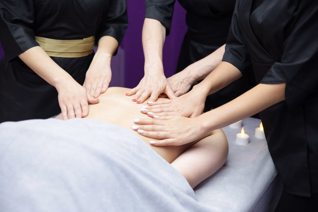 Quel est le massage à quatre ou six mains le plus proche de chez vous ?