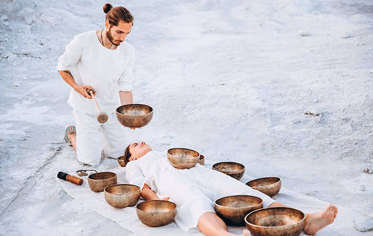 Quels sont les bienfaits du massage sonore aux bols tibétains ?