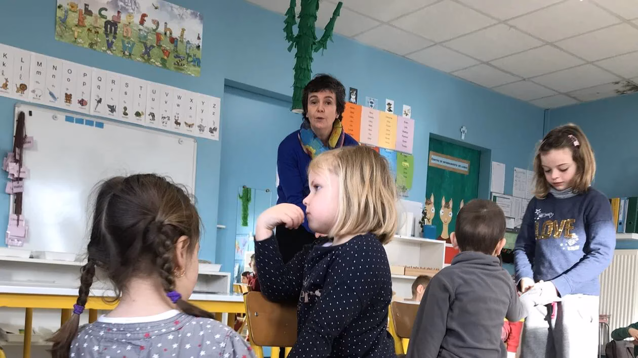 Comment le massage peut-il améliorer les relations à l'école?