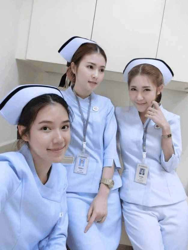 What is a traditional Thai massage?