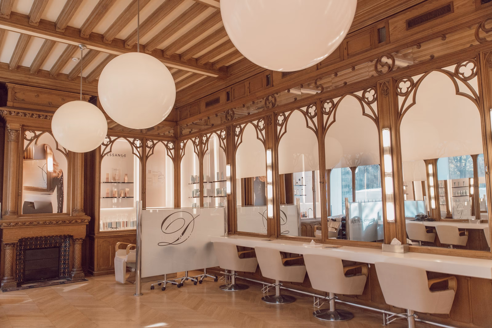 Qu'est-ce que le salon de coiffure et de beauté ?