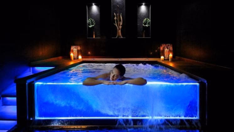 Où se trouve Salon-de-Provence ?