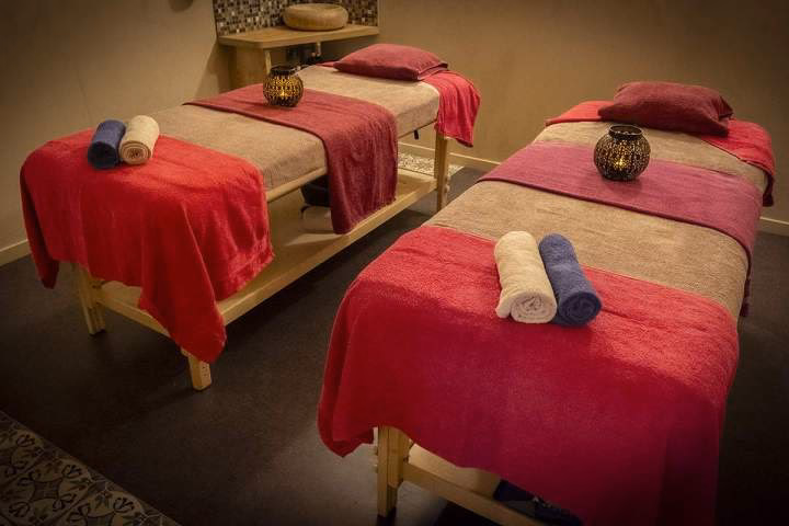 Quels sont les horaires d'ouverture du spa de 100m2 ?