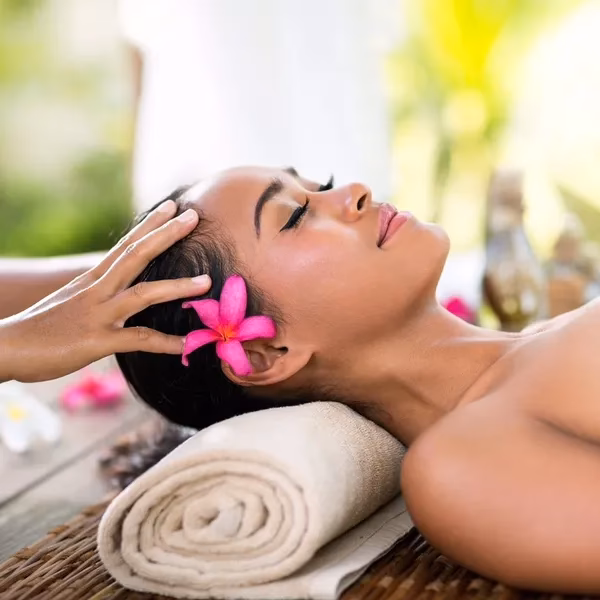 What are the best Thai massage salons in Manchester?